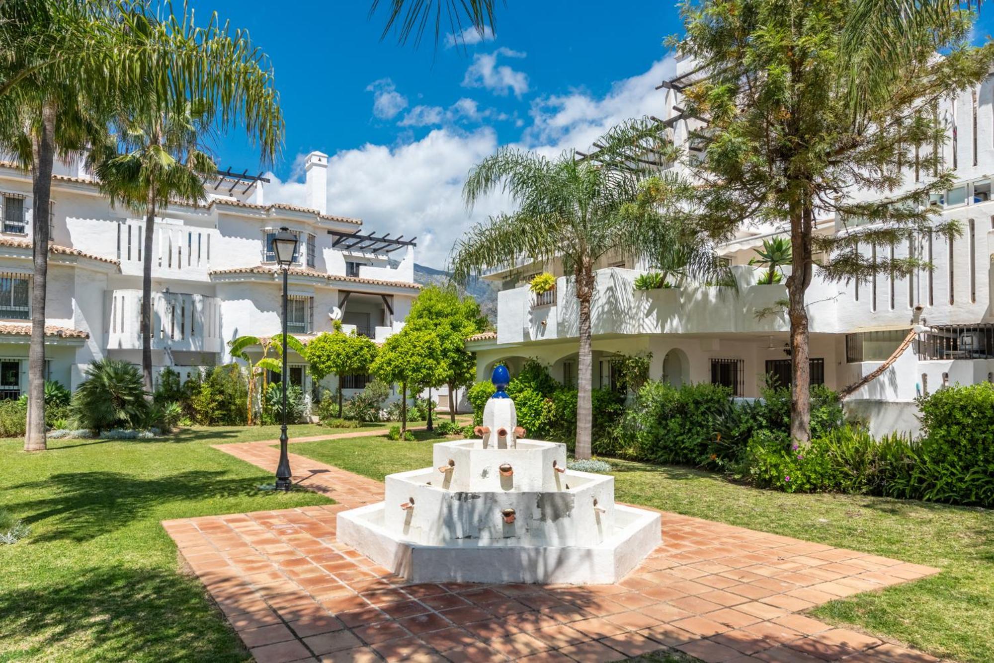 Apartamento Naranjos Puerto Banus *